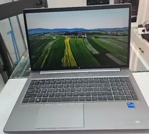 Photo - New Laptop HP ZBook 15 32GB Intel Core I7 SSD 1T