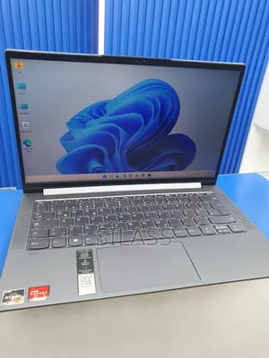 New Laptop Lenovo 16GB AMD Ryzen 7 SSD 1T