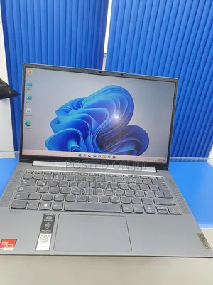 New Laptop Lenovo 16GB AMD Ryzen 7 SSD 1T