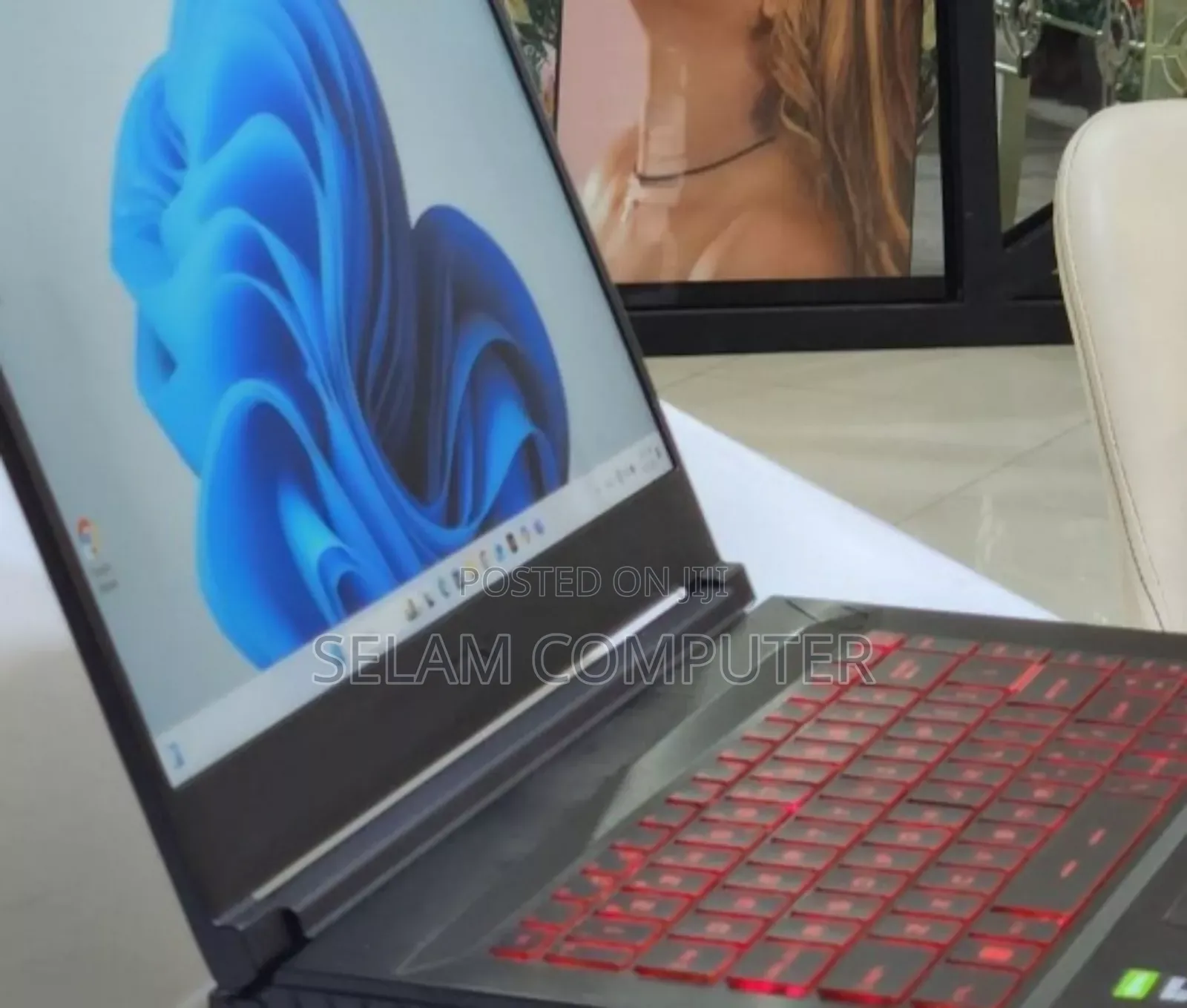 New Laptop MSI GF63 12GB Intel Core I5 SSD 512GB