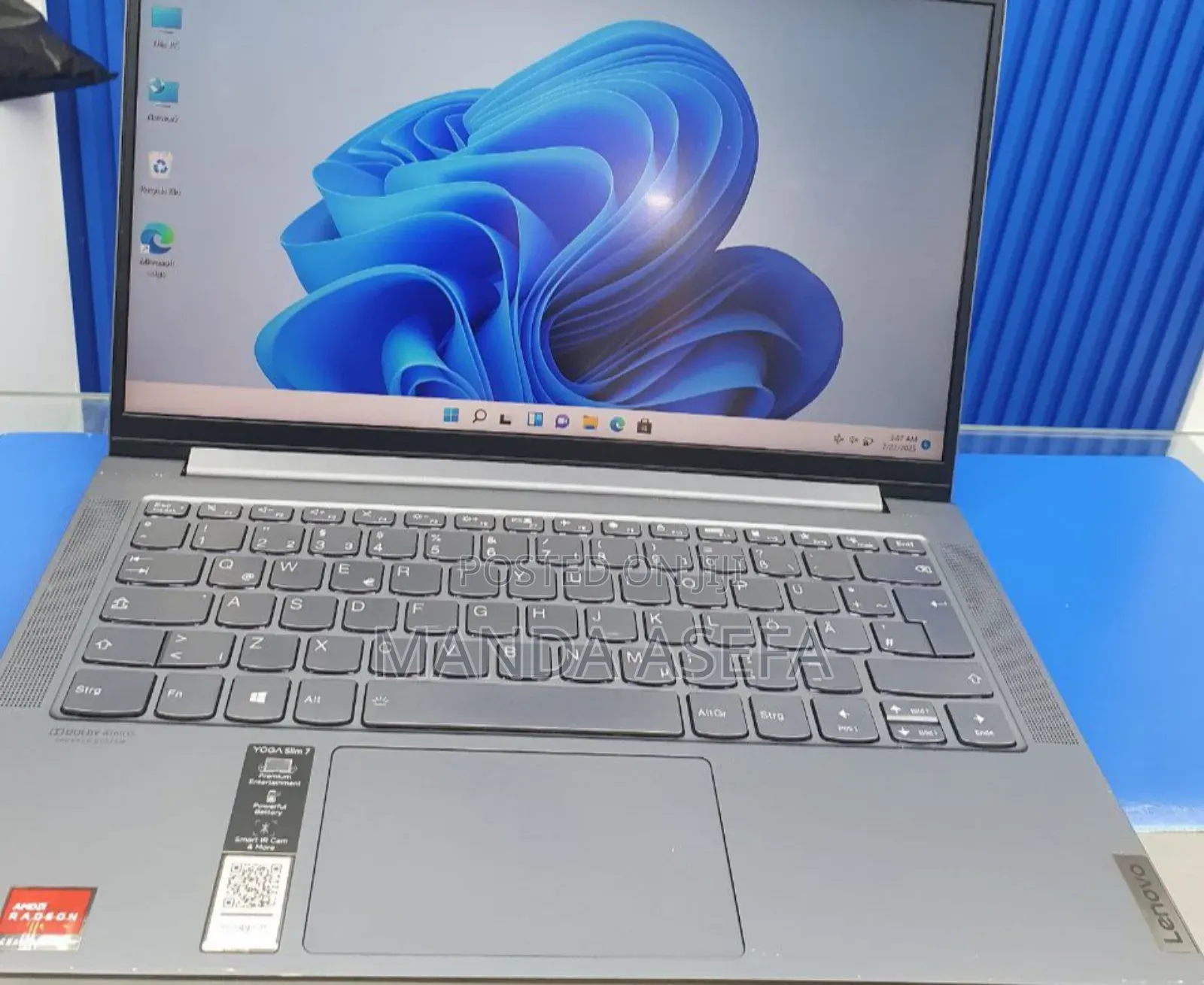 New Laptop Lenovo Yoga 7i 16GB AMD Ryzen 7 SSD 512GB