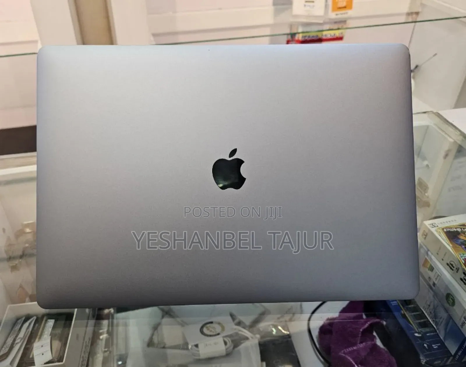 New Laptop Apple MacBook Pro 2019 32GB SSD 1T