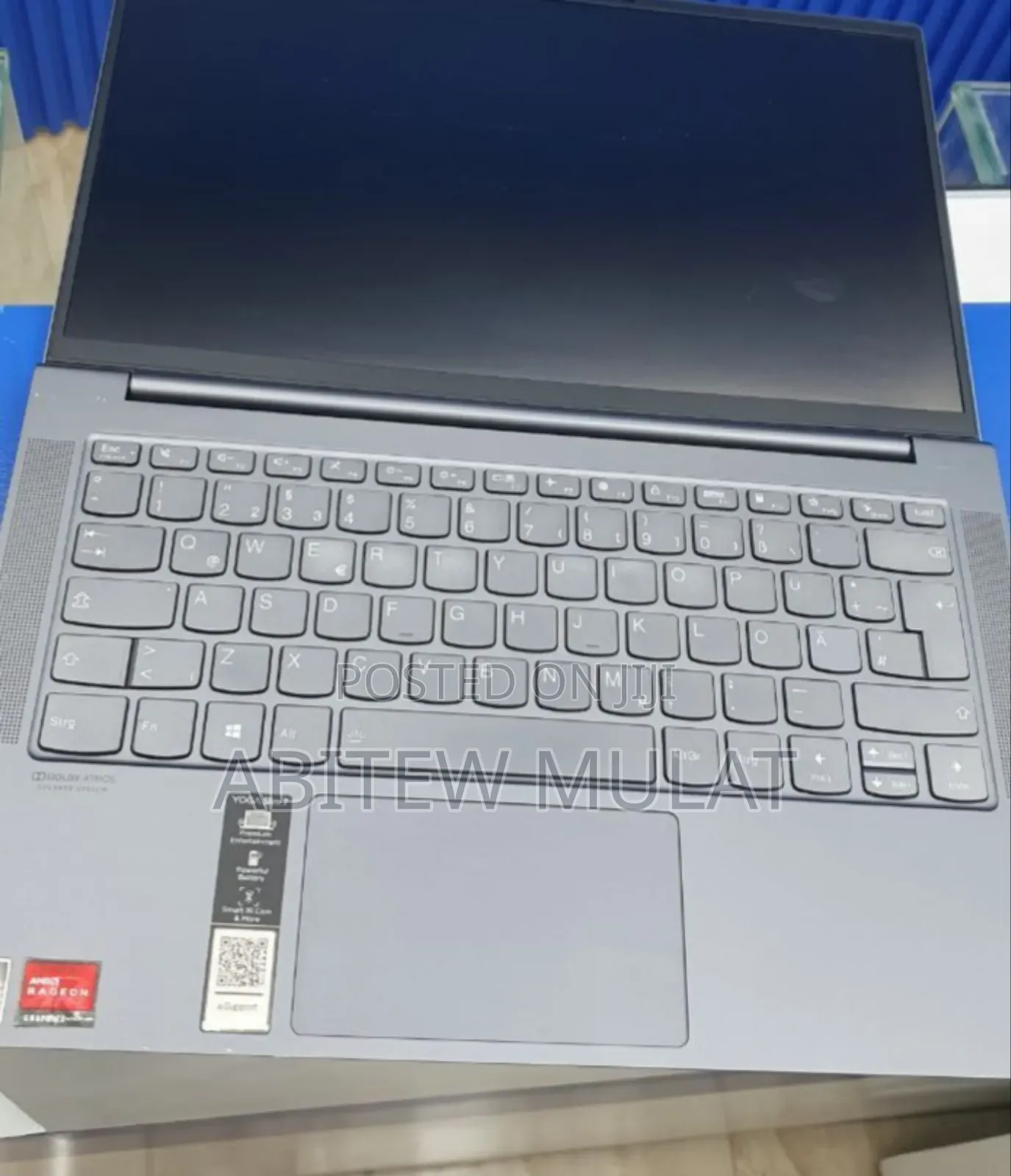 New Laptop Lenovo Yoga 700 16GB AMD Ryzen 7 SSD 1T