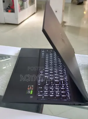 New Laptop HP Victus 15 16GB AMD Ryzen 7 SSD 512GB