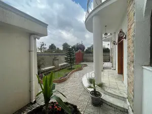 Photo - 4bdrm House in Lideta for rent