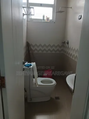 3bdrm Apartment in Apartment, Yeka for rent