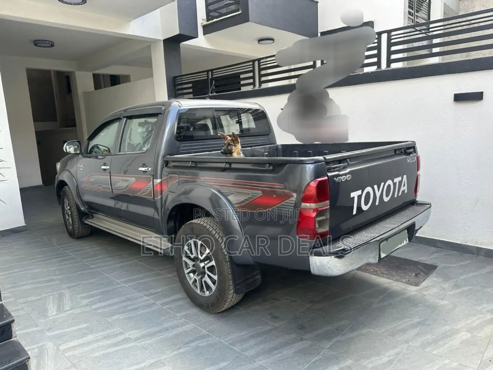 Toyota Hilux 2012 Black