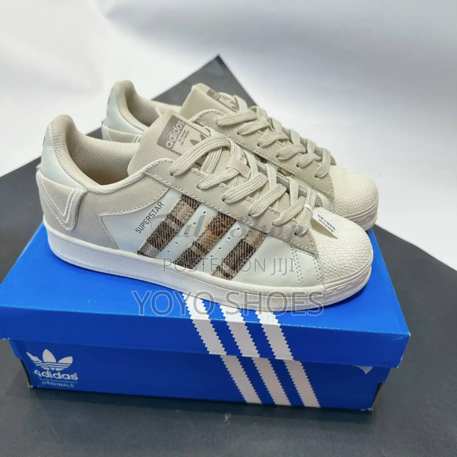 Adidas Old School