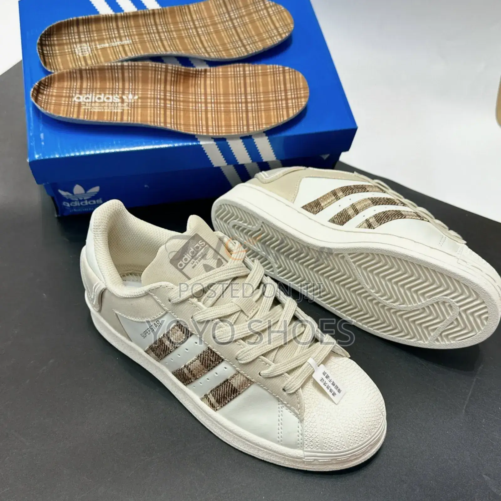 Adidas Old School