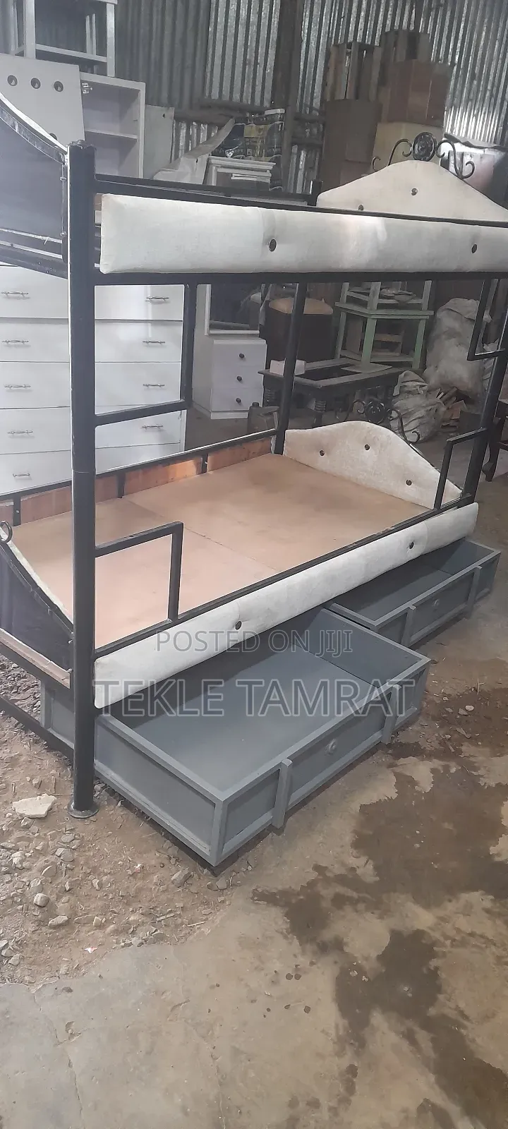 ሁሉንም ያሟላ ተደራራቢ አልጋ