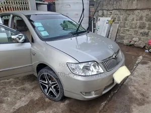 Toyota Corolla 2006 Gold