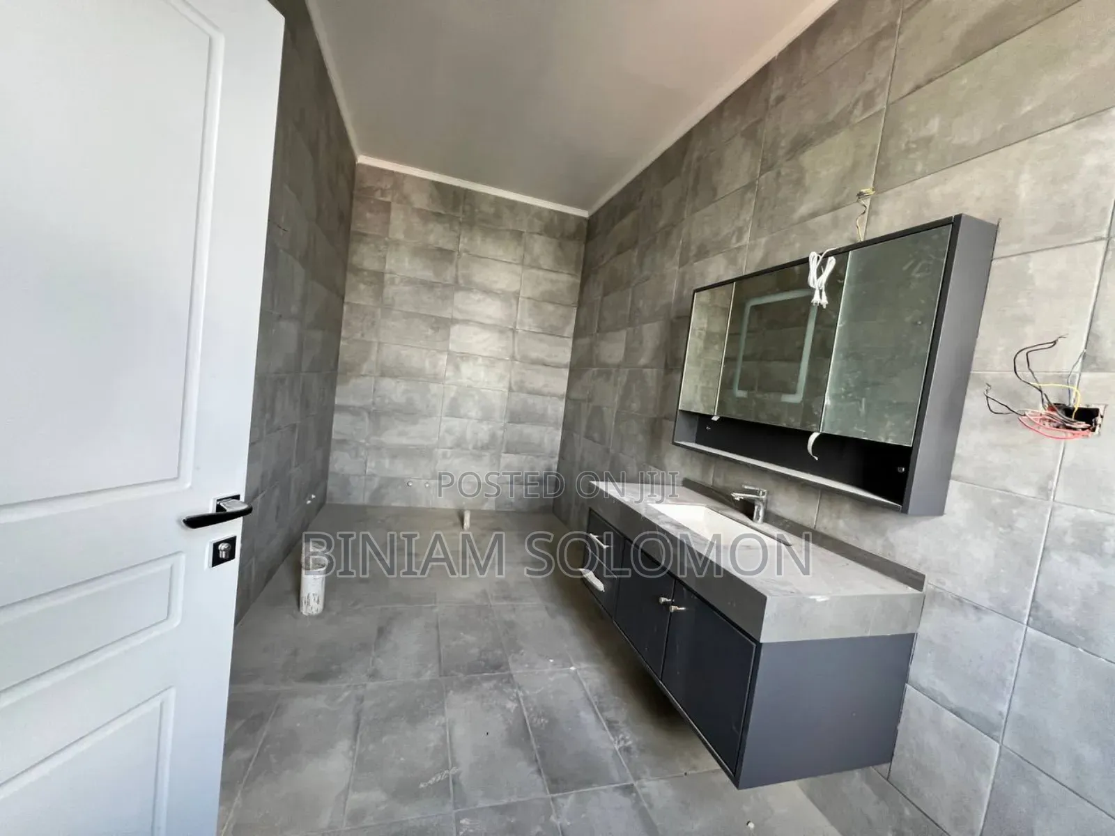 3bdrm Apartment in Bole for sale