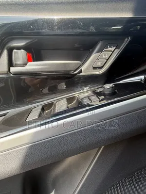 Toyota bZ4X 2024 Gray