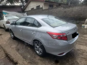 Toyota Yaris 2014 Silver