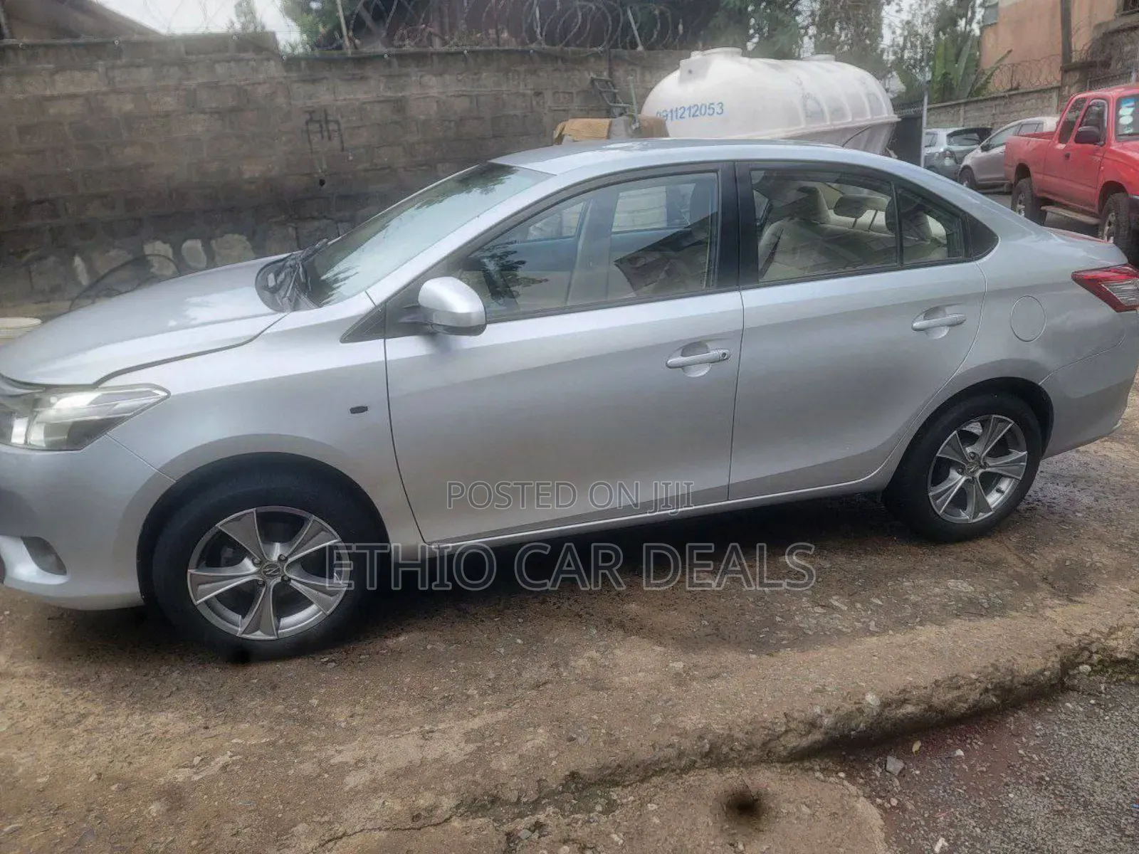 Toyota Yaris 2014 Silver