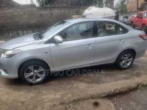 Toyota Yaris 2014 Silver