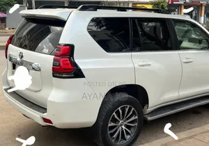 Toyota Land Cruiser Prado 2019 White