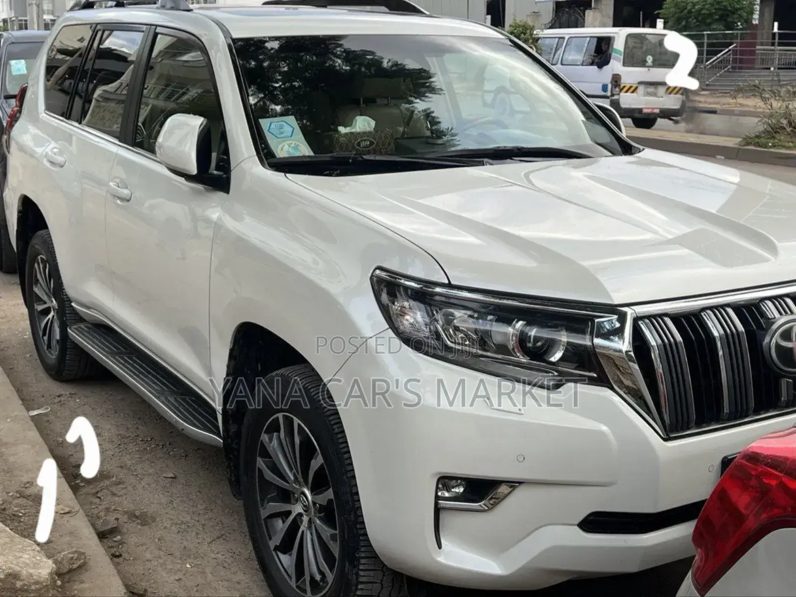 Toyota Land Cruiser Prado 2019 White