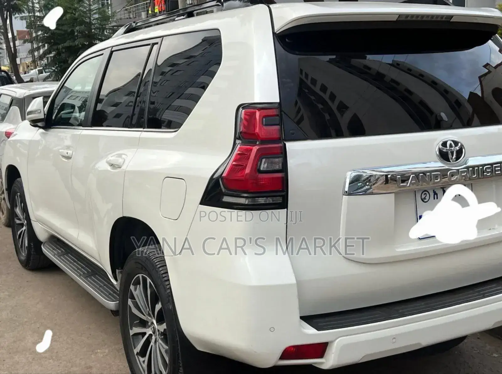 Toyota Land Cruiser Prado 2019 White