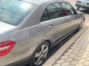 Mercedes-Benz E250 2011 Silver