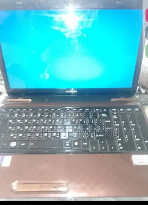 Photo - Laptop Toshiba 4GB Nvidia HDD 700GB