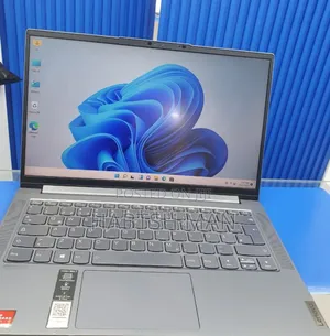 New Laptop Lenovo ThinkPad Yoga 16GB AMD Ryzen 7 SSD 1T