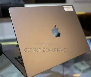 New Laptop Apple MacBook Pro M1 32GB Apple M1 Pro SSD 1T