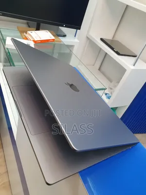 New Laptop Apple MacBook Pro M1 16GB Apple M1 Pro SSD 1T