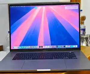 New Laptop Apple MacBook Pro 2019 16GB Intel Core I7 SSD 512GB