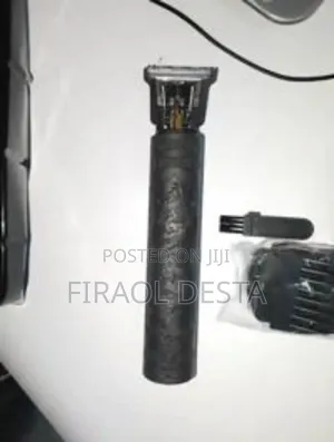 ሶስት በአንድ የያዘ የፀጉር ማሽን እና ሼቨር