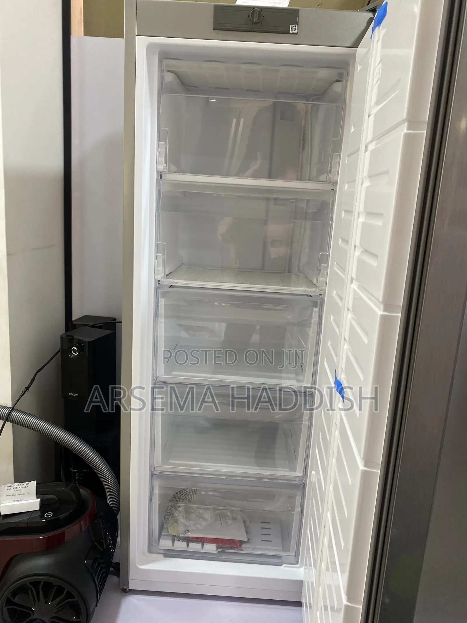 Vestel Vertical Deep Freezer