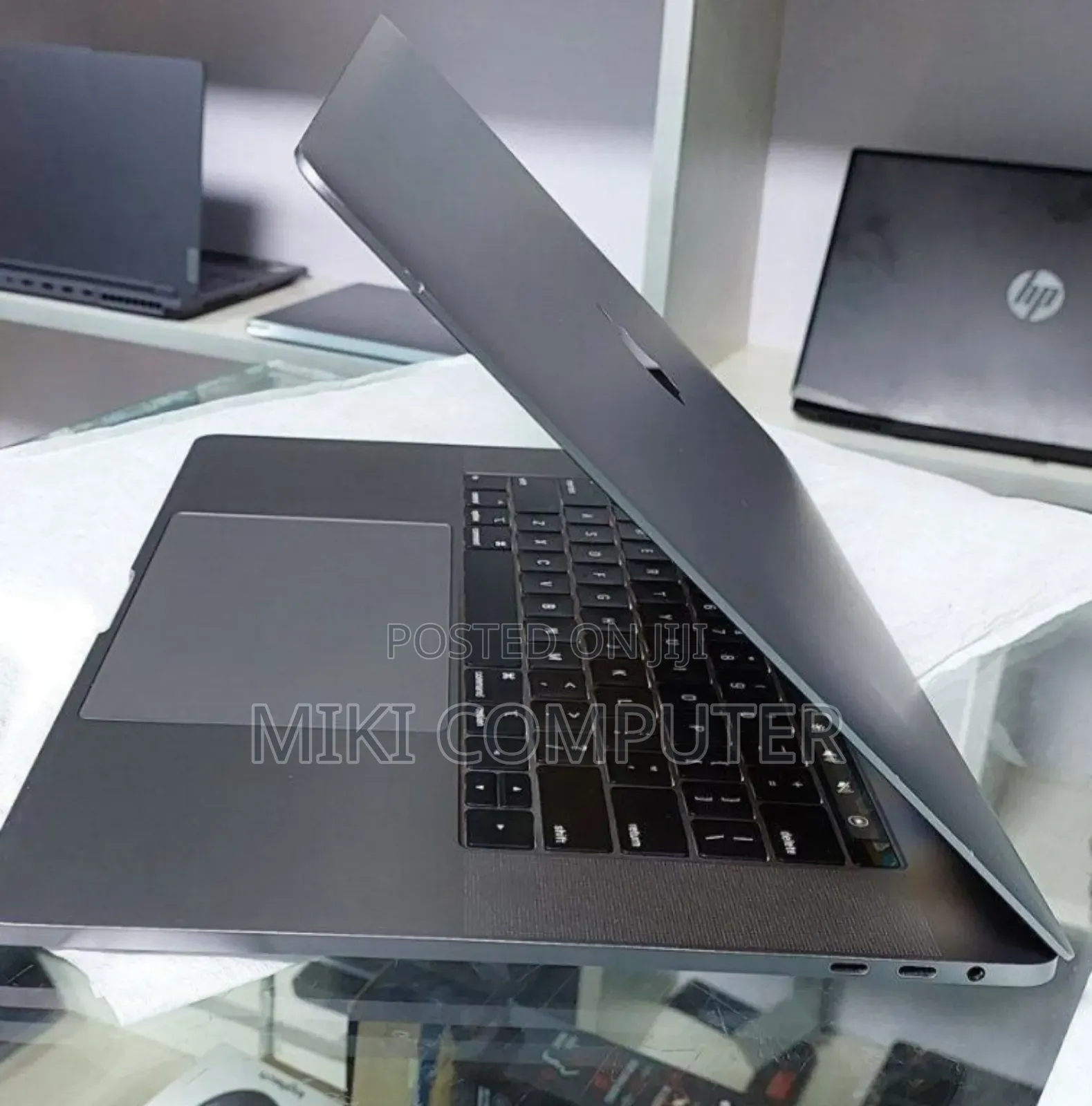 New Laptop Apple MacBook Pro M1 16GB Intel Core I7 SSD 512GB