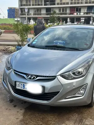 Photo - Hyundai Elantra 2016 Silver