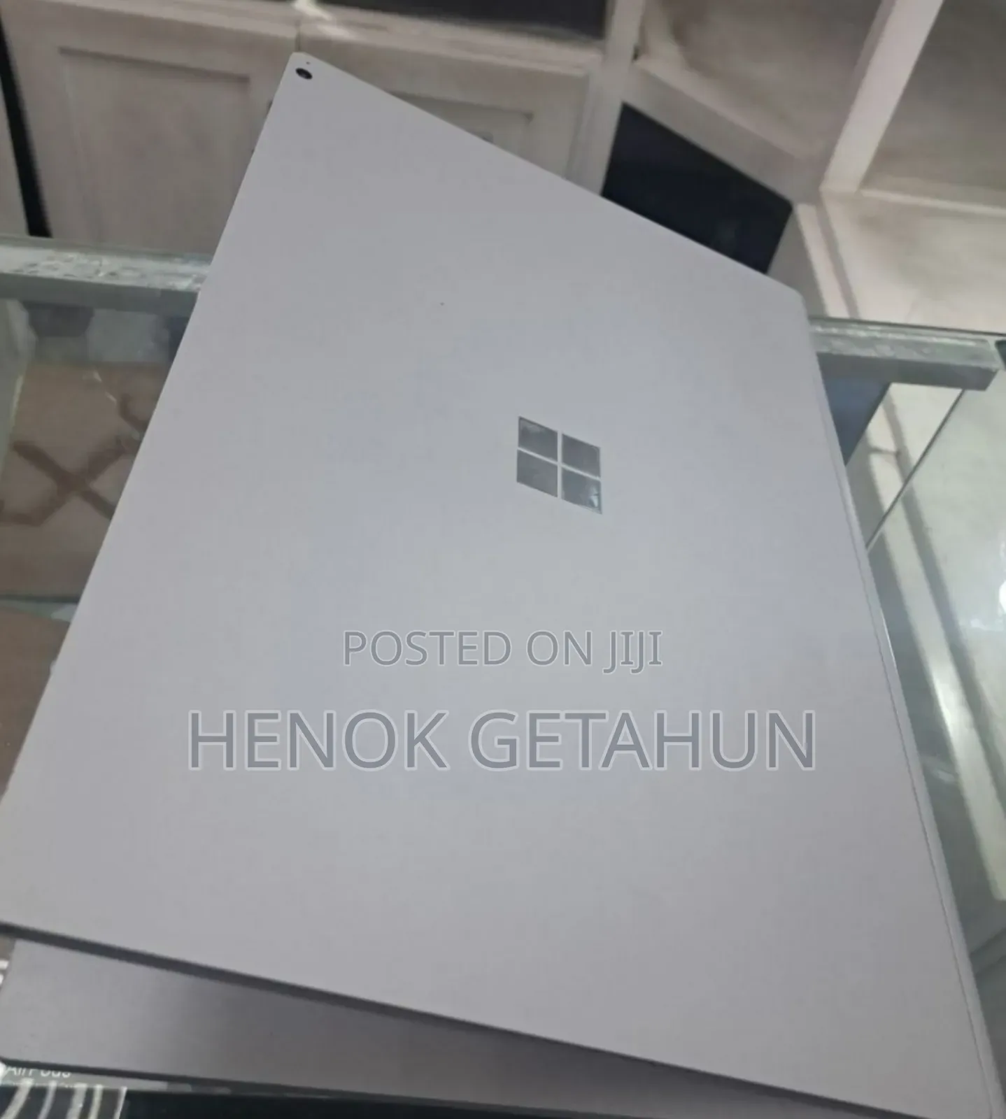 New Laptop Microsoft Surface Book 2 16GB Intel Core I7 SSD 256GB