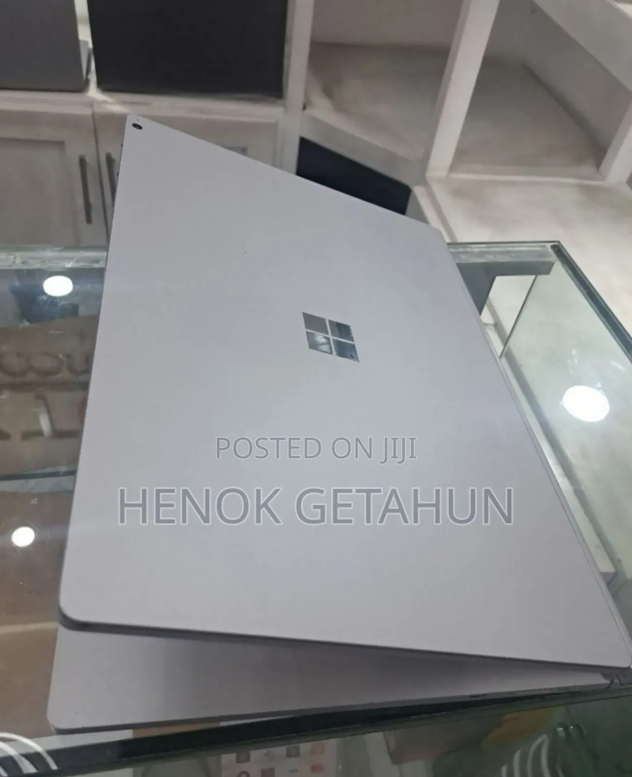 New Laptop Microsoft Surface Book 2 16GB Intel Core I7 SSD 256GB