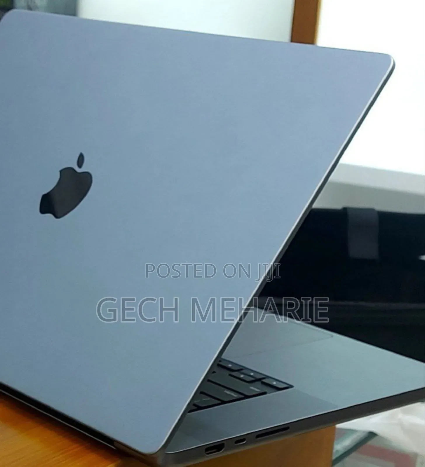 New Laptop Apple MacBook Pro M1 16GB Apple M1 Pro SSD 1T