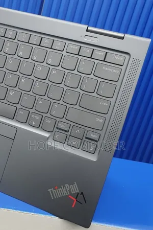 Photo - New Laptop Lenovo Thinkpad X1 Yoga 32GB Intel Core I7 SSD 512GB