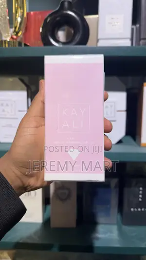 Photo - Kayali Yum Boujee Marshmallow | 81 for Her