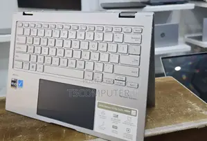 New Laptop Asus ZenBook Flip 14 UX461UN 16GB Intel Core I7 SSD 1T