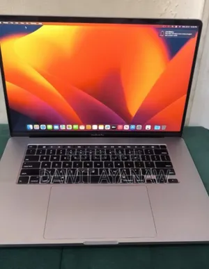New Laptop Apple MacBook Pro 2019 16GB Intel Core I9 SSD 512GB