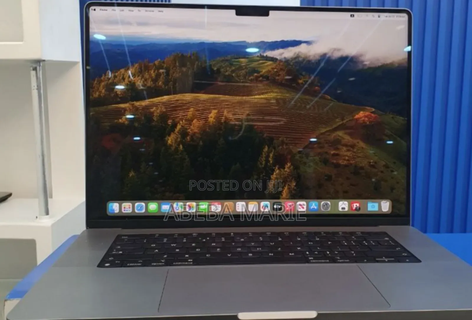 New Laptop Apple MacBook Pro M1 16GB Apple M1 Pro SSD 1T