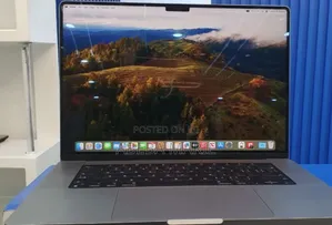 New Laptop Apple MacBook Pro M1 16GB Apple M1 Pro SSD 1T