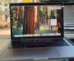 New Laptop Apple MacBook Pro 2019 8GB Intel Core I5 SSD 512GB