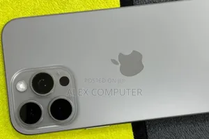 Photo - New Apple iPhone 16 Pro Max 256 GB Silver