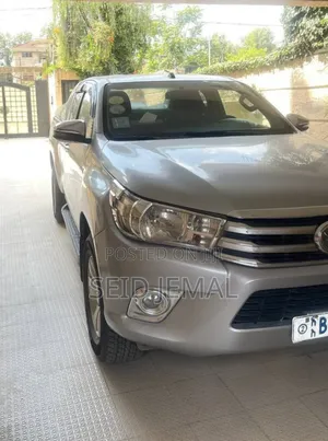 Toyota Hilux 2017 Silver