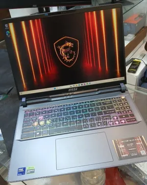 New Laptop MSI Vector 16 HX AI A2XWIG 16GB Intel Core Ultra 7 SSD 1T
