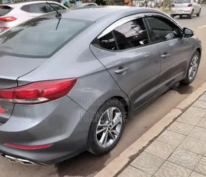 Hyundai Avante 2017 Silver