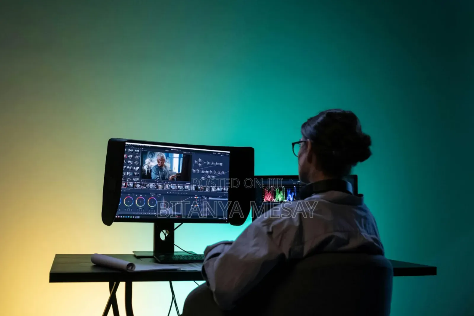 Freelance Video Editor and Graphic Designer