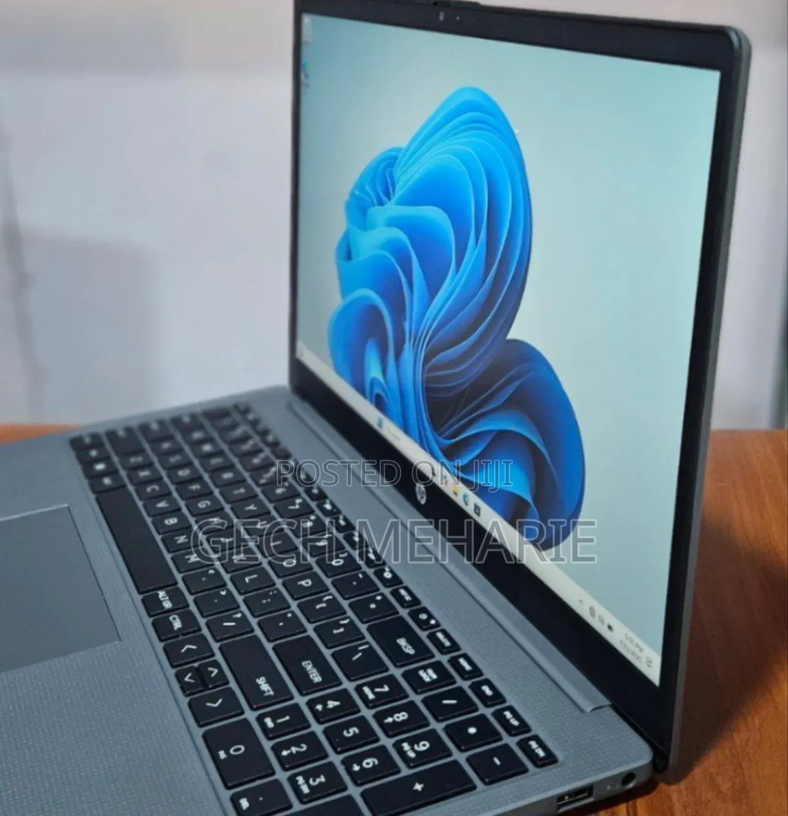 New Laptop HP 250 G10 16GB Intel Core I5 SSD 512GB