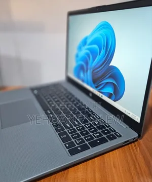 New Laptop HP 250 G10 16GB Intel Core I5 SSD 512GB